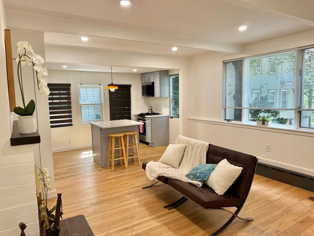 1001 Memorial Dr, Riverside