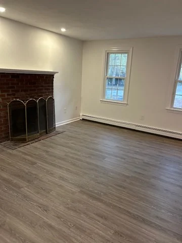 2 Patrick Rd, Hopedale