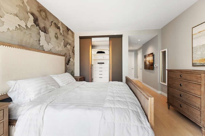 1 Franklin St, Midtown