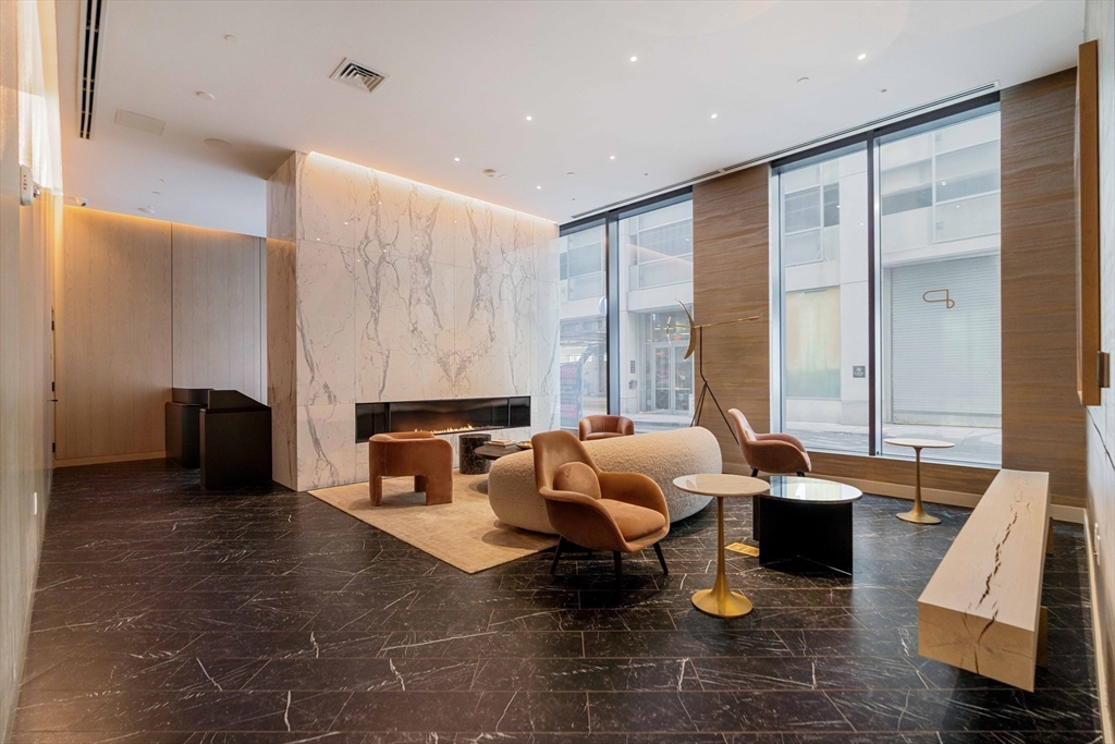 55 Lagrange, South End