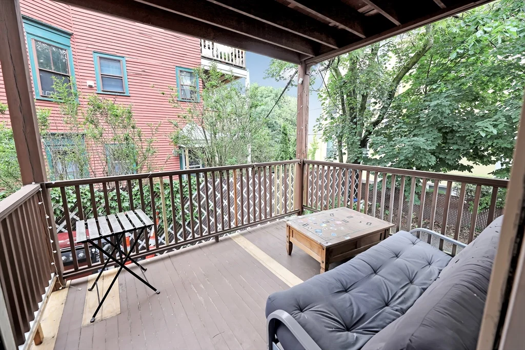 79 Perkins St, Jamaica Plain