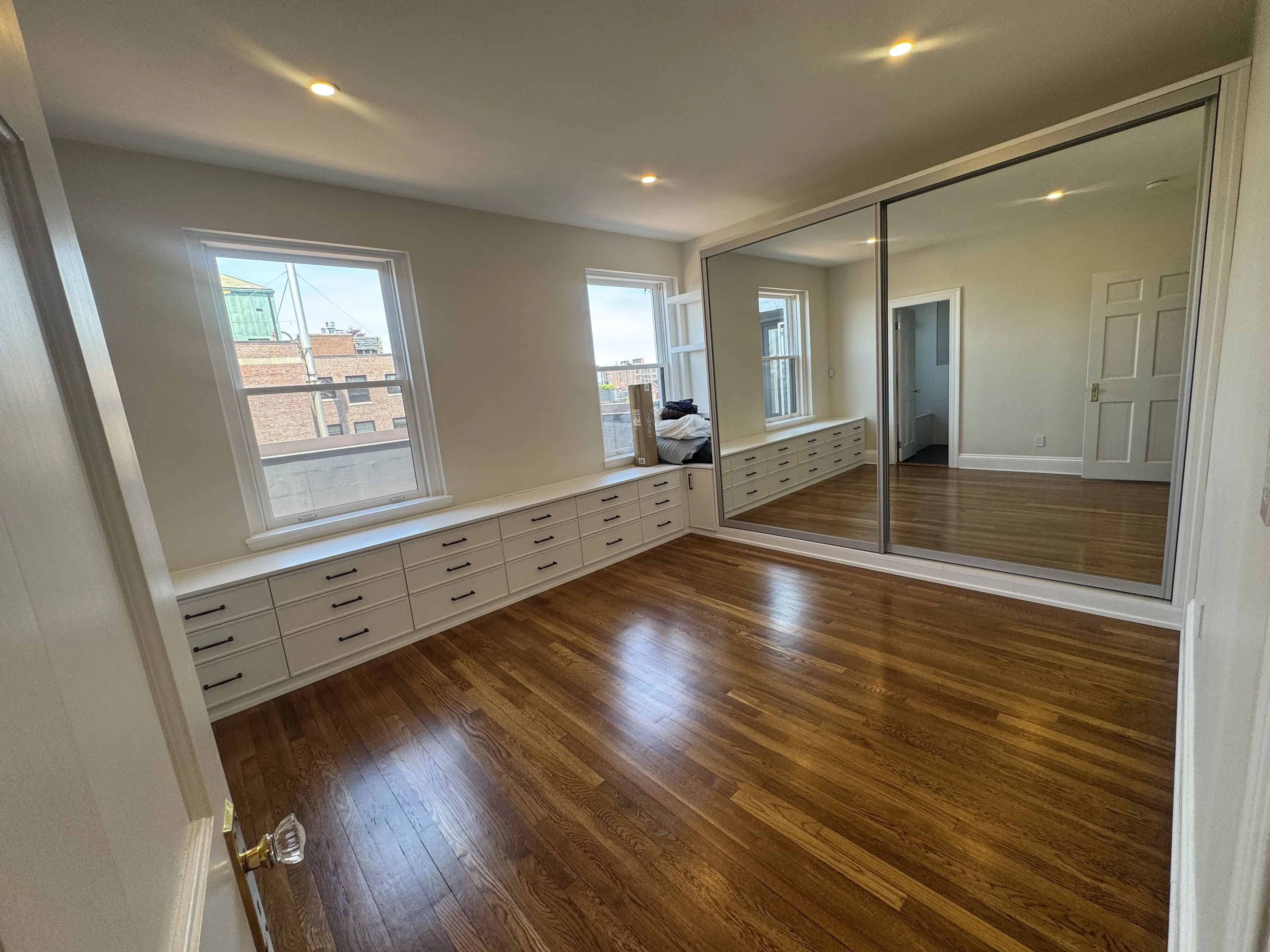 239 Commonwealth Ave, Back Bay