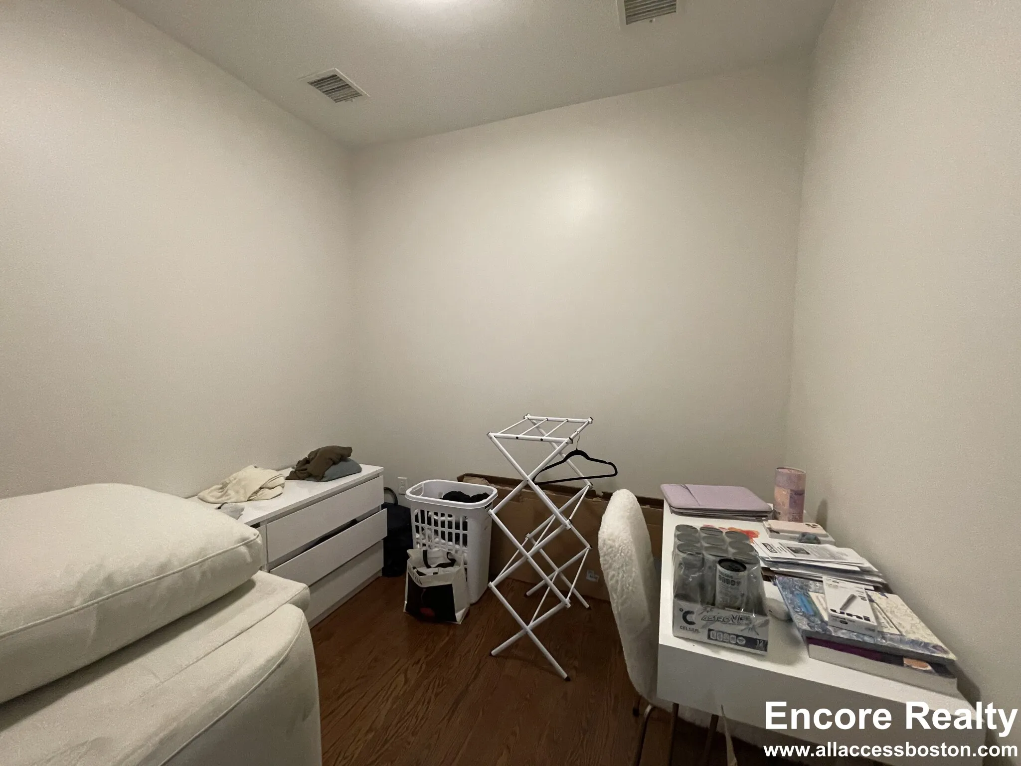 455 Harvard St, North Brookline