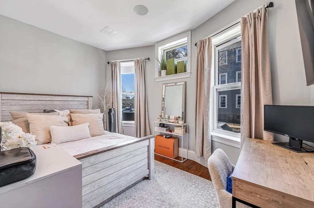 1650 Columbia Rd, South Boston