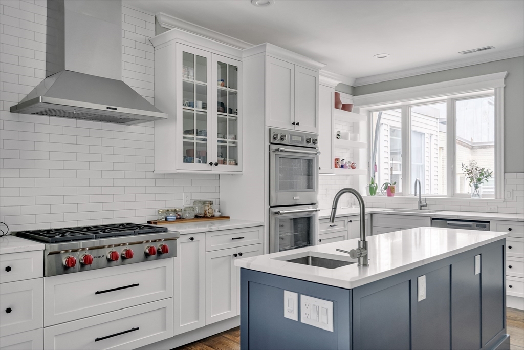 105 Winchester St, Coolidge Corner