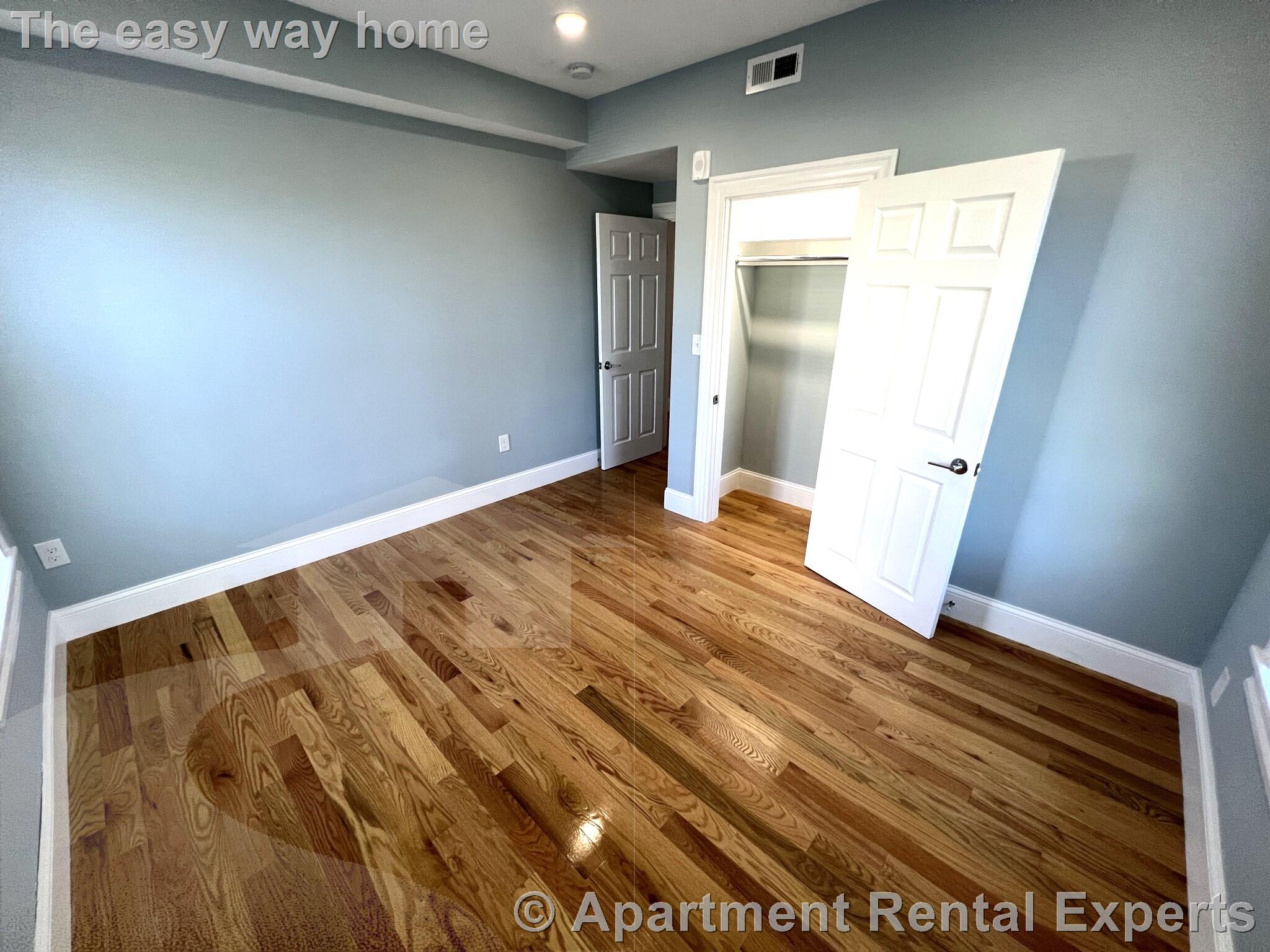 374 Oxford St, Porter Square