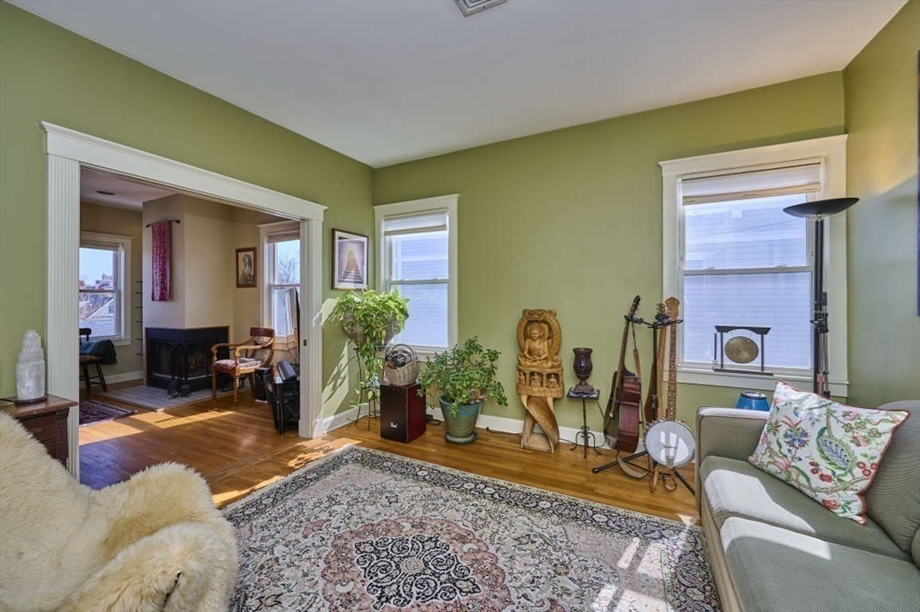 118 Trowbridge St, Harvard Square