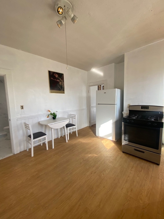 58 Aspinwall Ave, Coolidge Corner