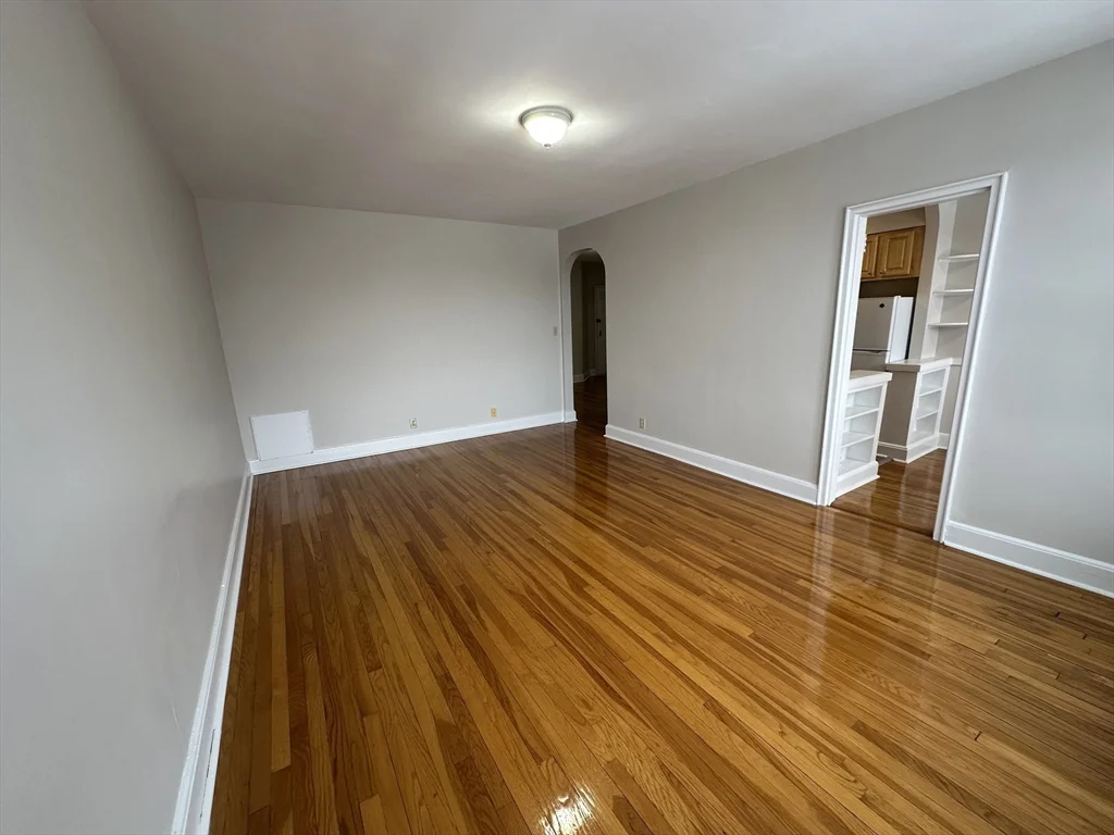 24 Concord Ave, Harvard Square