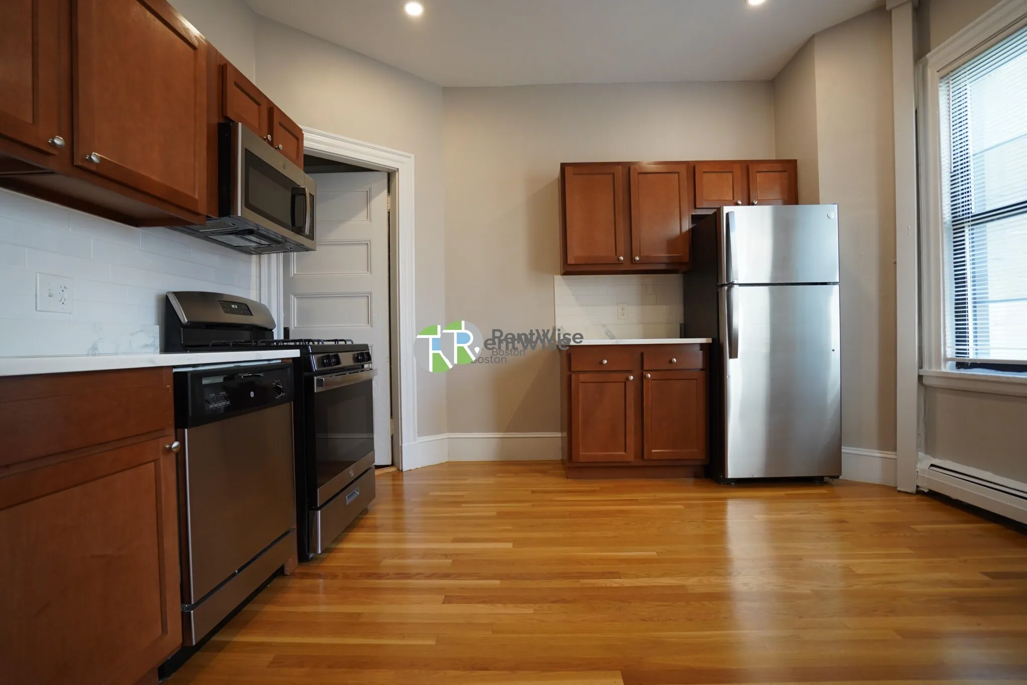 72 Gardner St, Allston