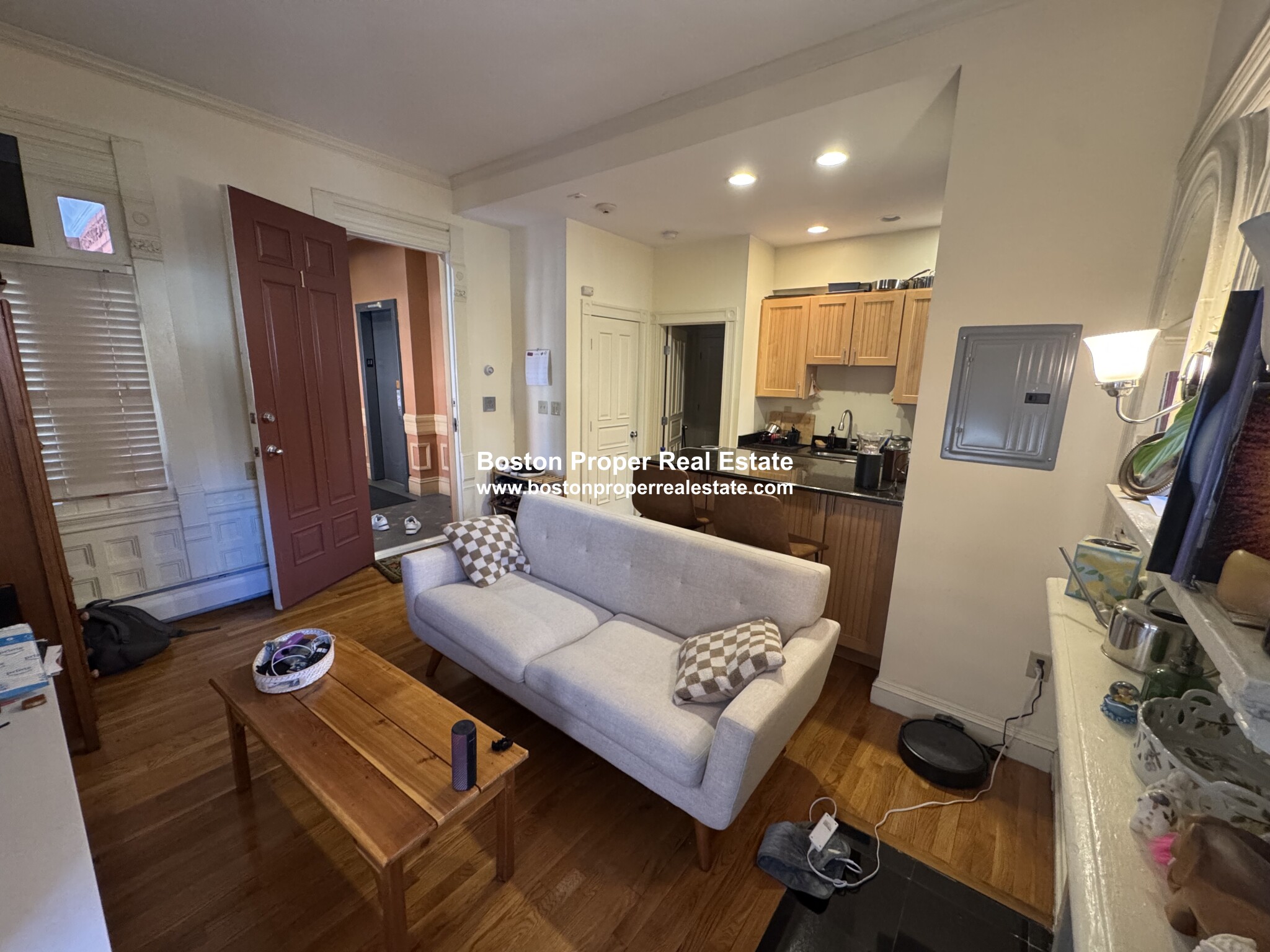 195 Commonwealth Ave, Back Bay