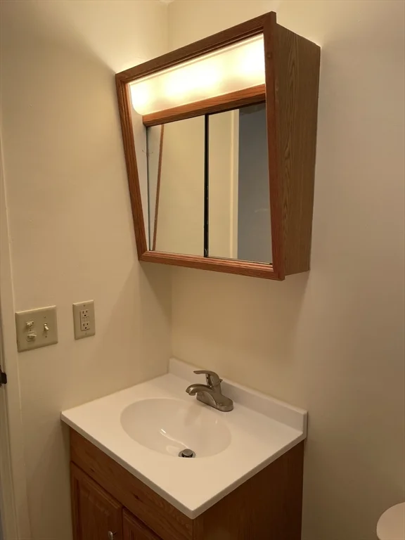 50 Cambridge Rd, Woburn