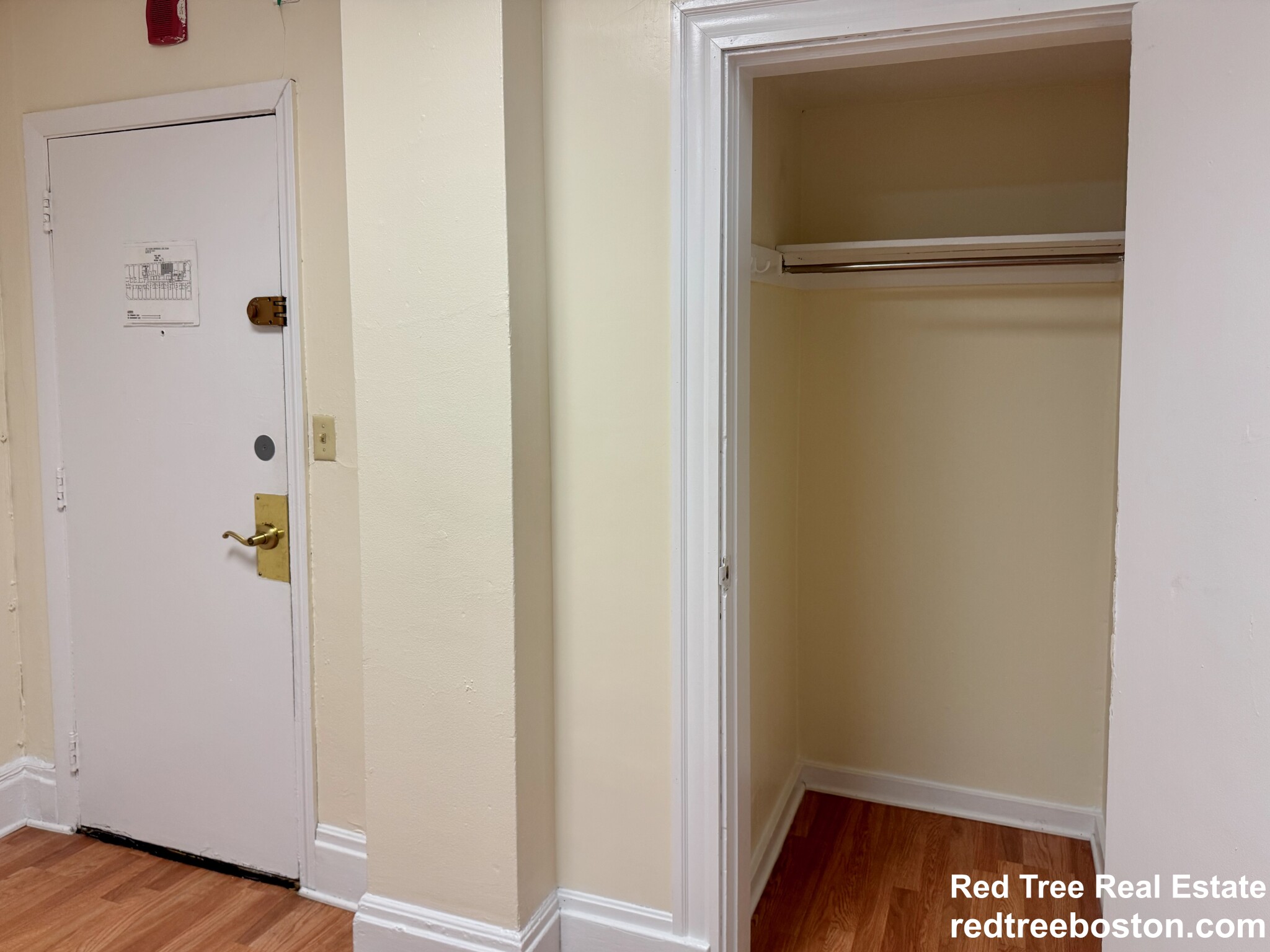 62 Boylston St, Midtown