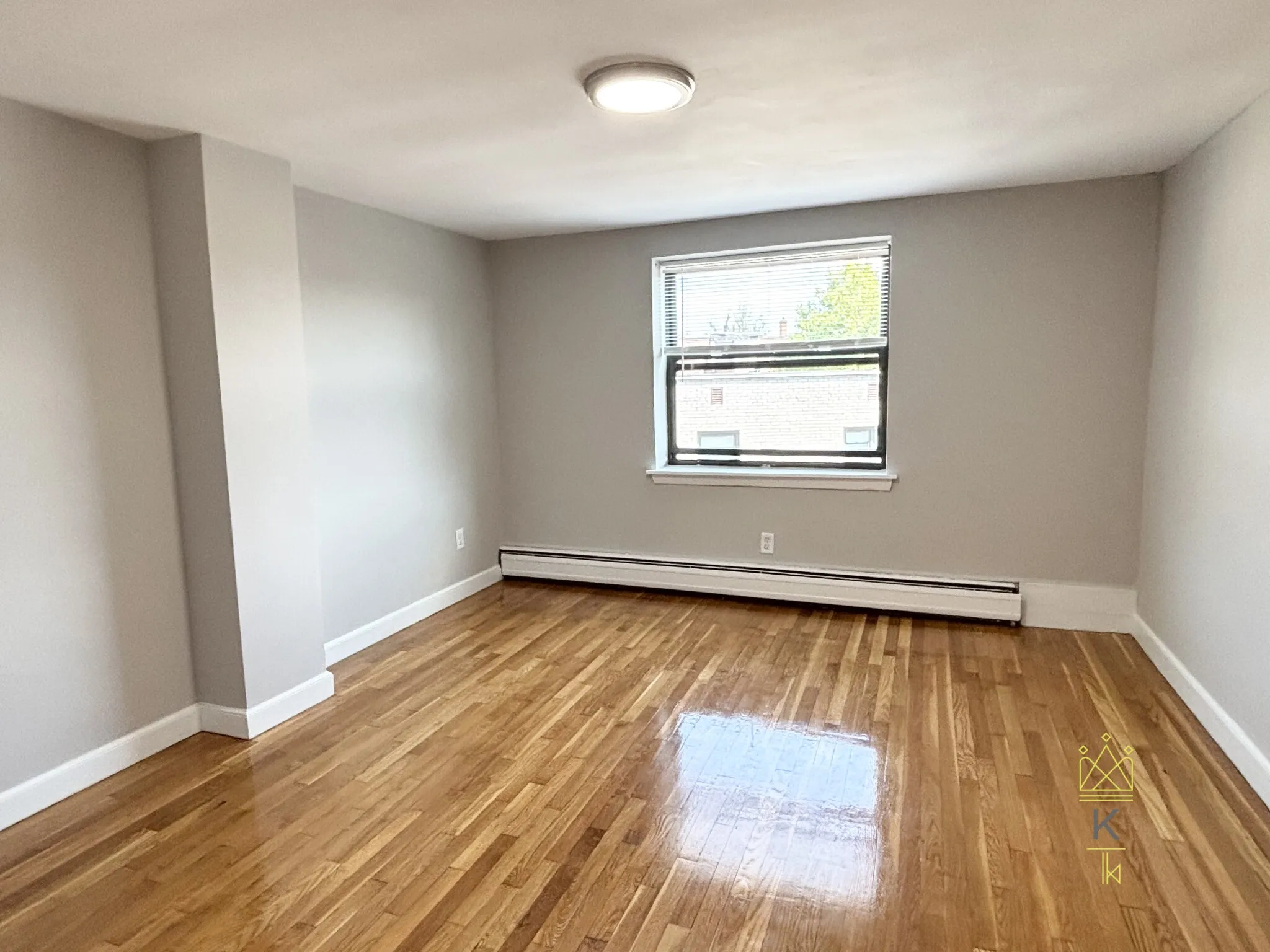 48 A Harvard Ave, Harvard Avenue