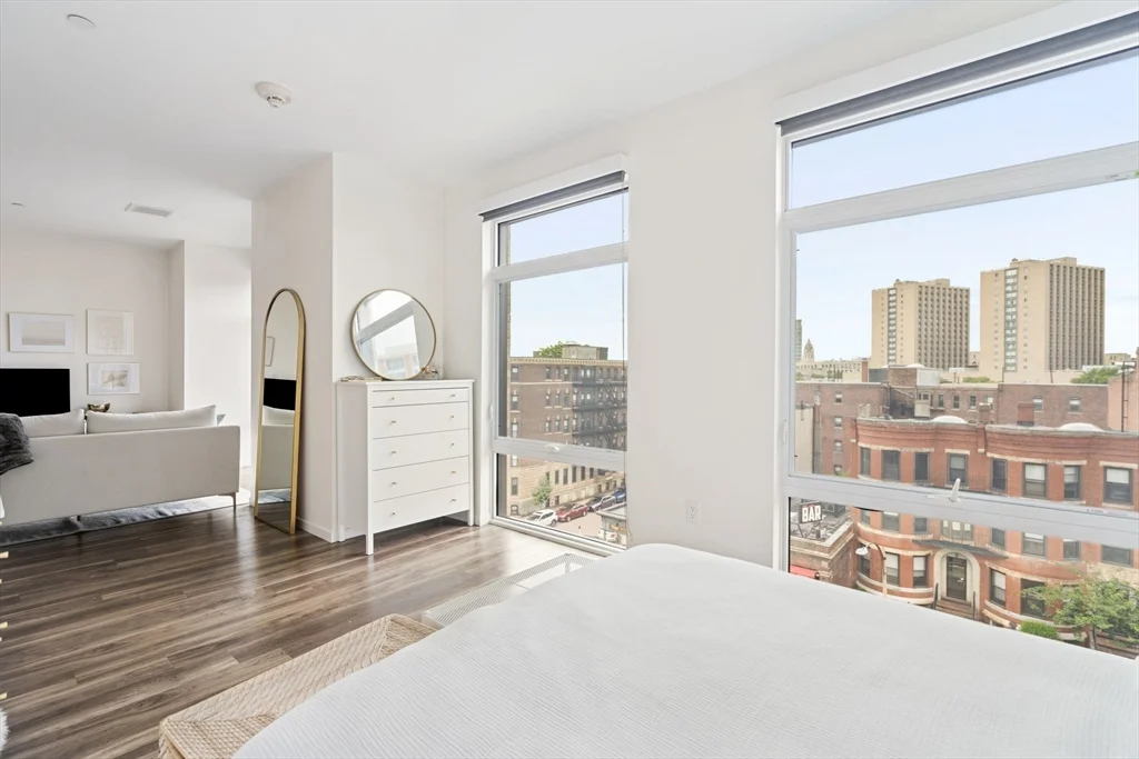 839 Beacon St, Fenway