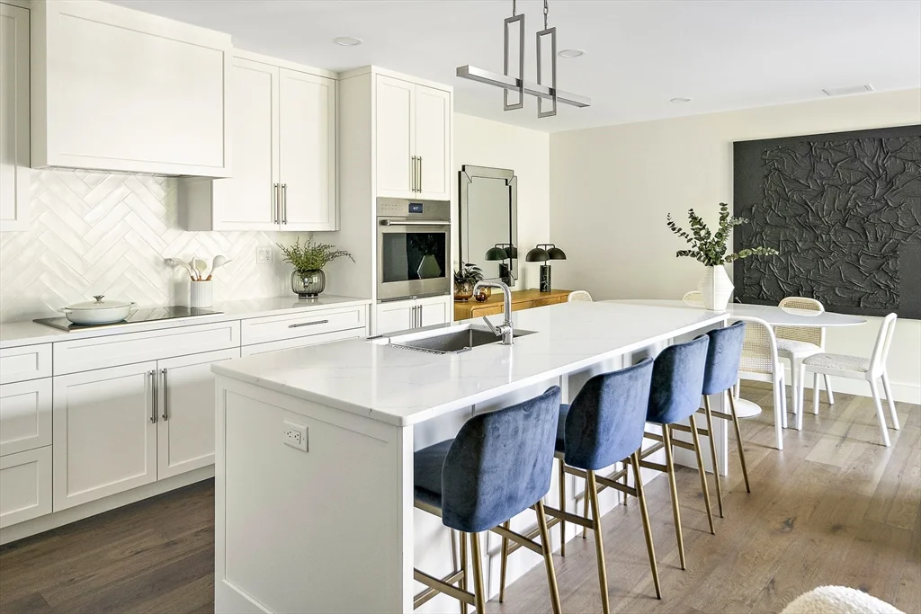 20 Kinmonth Rd, Waban