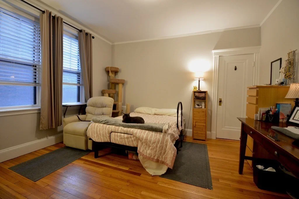 1992 Commonwealth Ave, Brighton