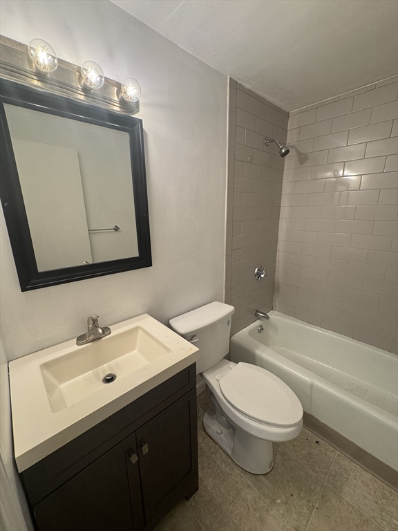 10 County, Mansfield