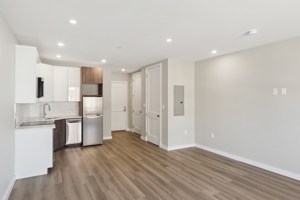 4 Beale St, Dorchester