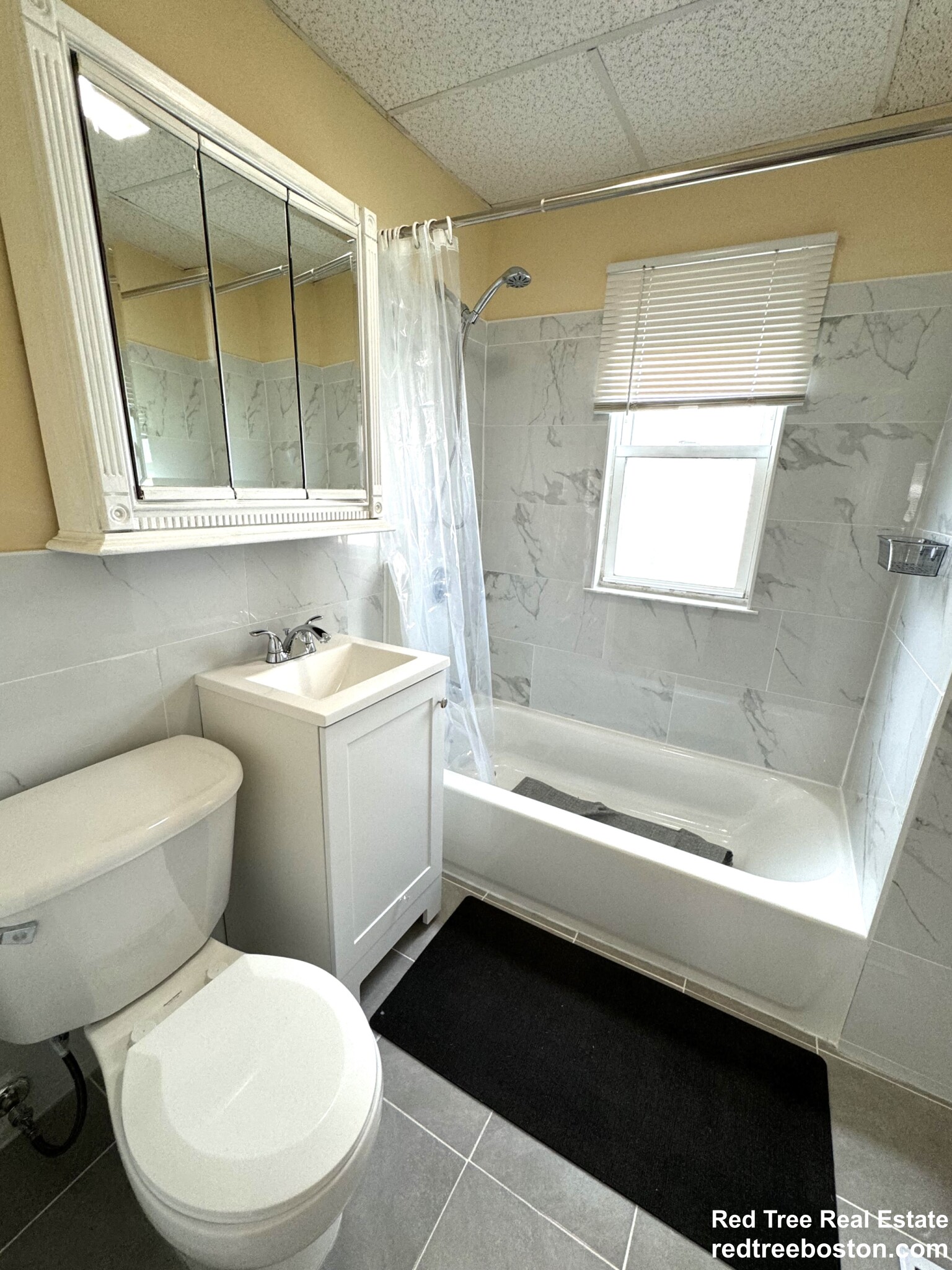 4057 Washington St, Roslindale