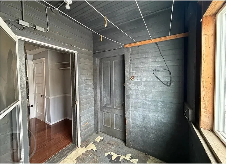 21 Hitchcock Rd, Webster Square