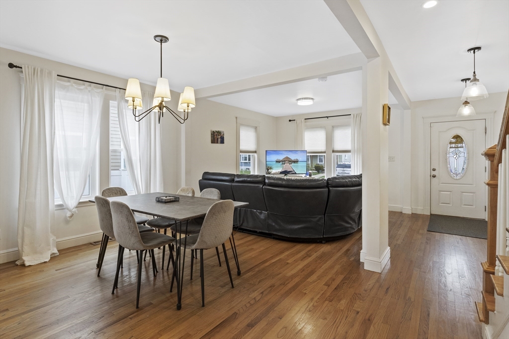 9-11 Clifford St, Hyde Park