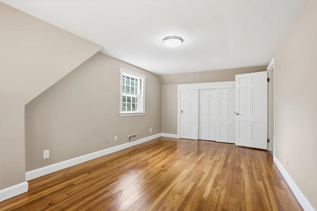 11 Sherman Bridge Rd, Wayland