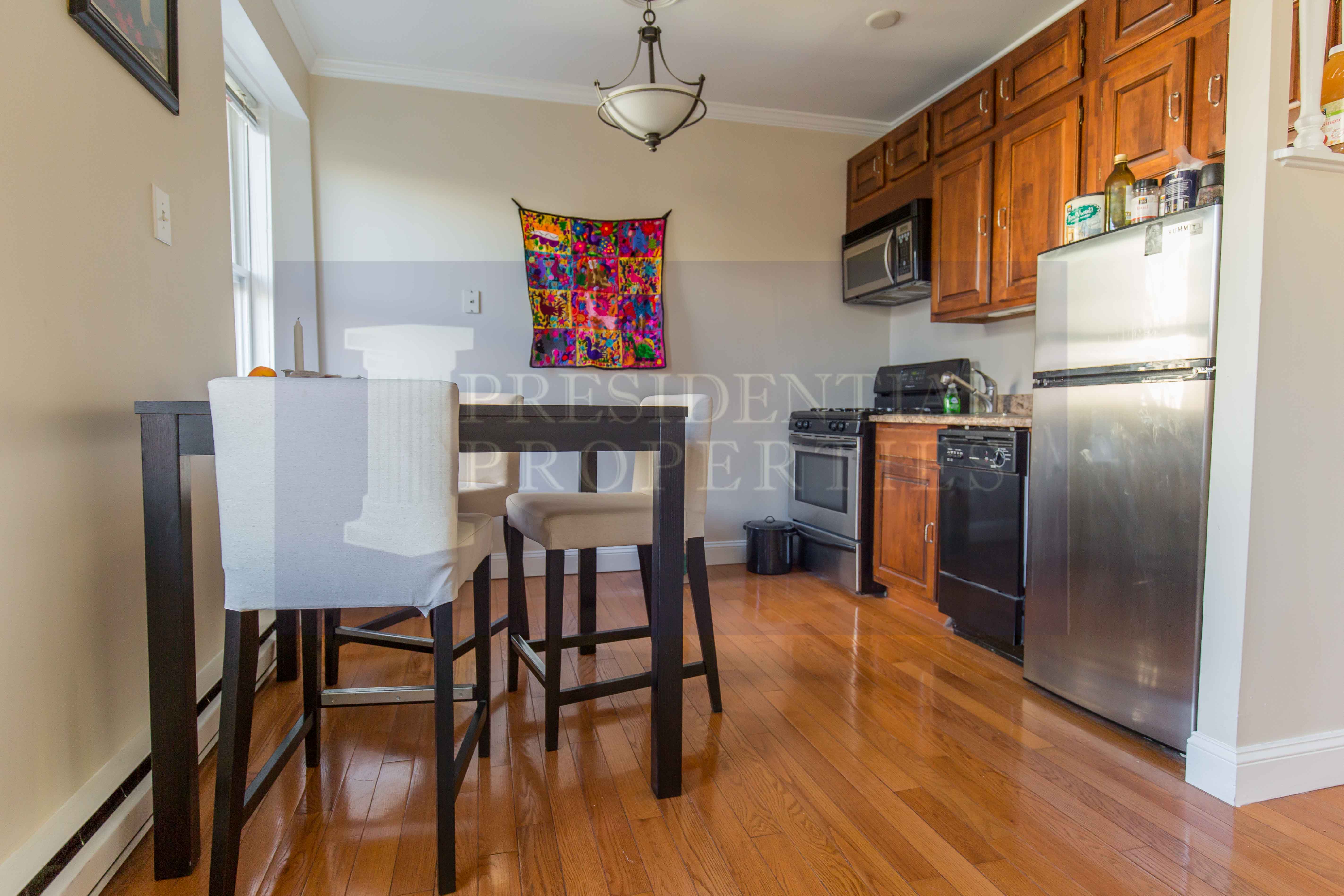 1 bed, 1 bath apartment for rent at 59 Phillips St Unit 7, Beacon Hill — photo 1 of 12