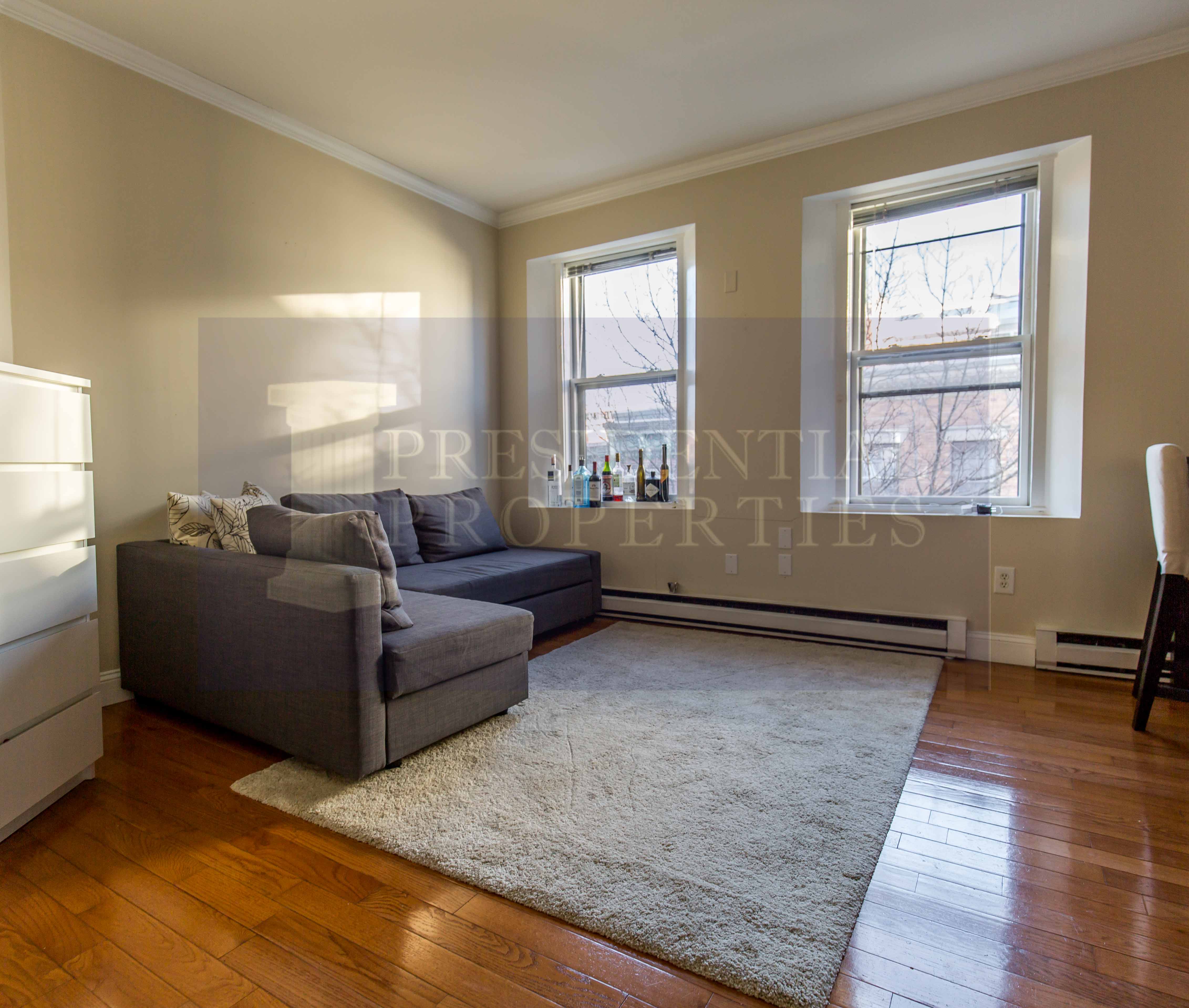 1 bed, 1 bath apartment for rent at 59 Phillips St Unit 7, Beacon Hill — photo 3 of 12