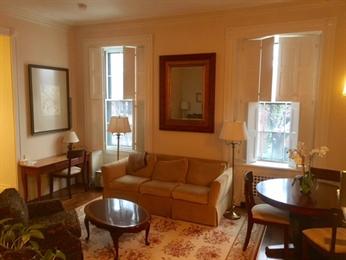Studio bed, 1 bath apartment for rent at 96 Mt Vernon St Unit 2R, Beacon Hill — photo 5 of 7