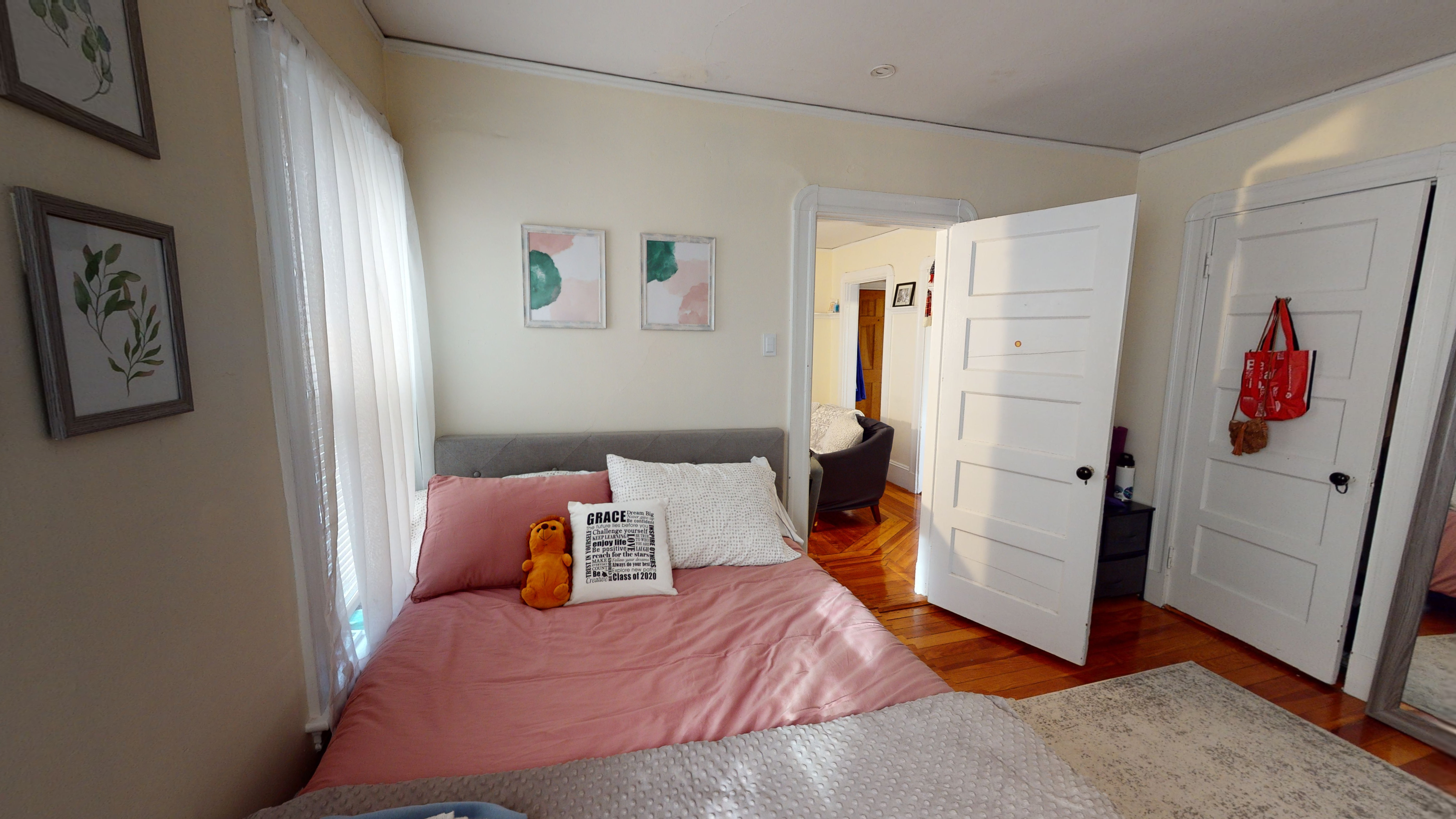 3 bed, 1 bath apartment for rent at 96 Elm St Unit 2, Porter Square — photo 3 of 12