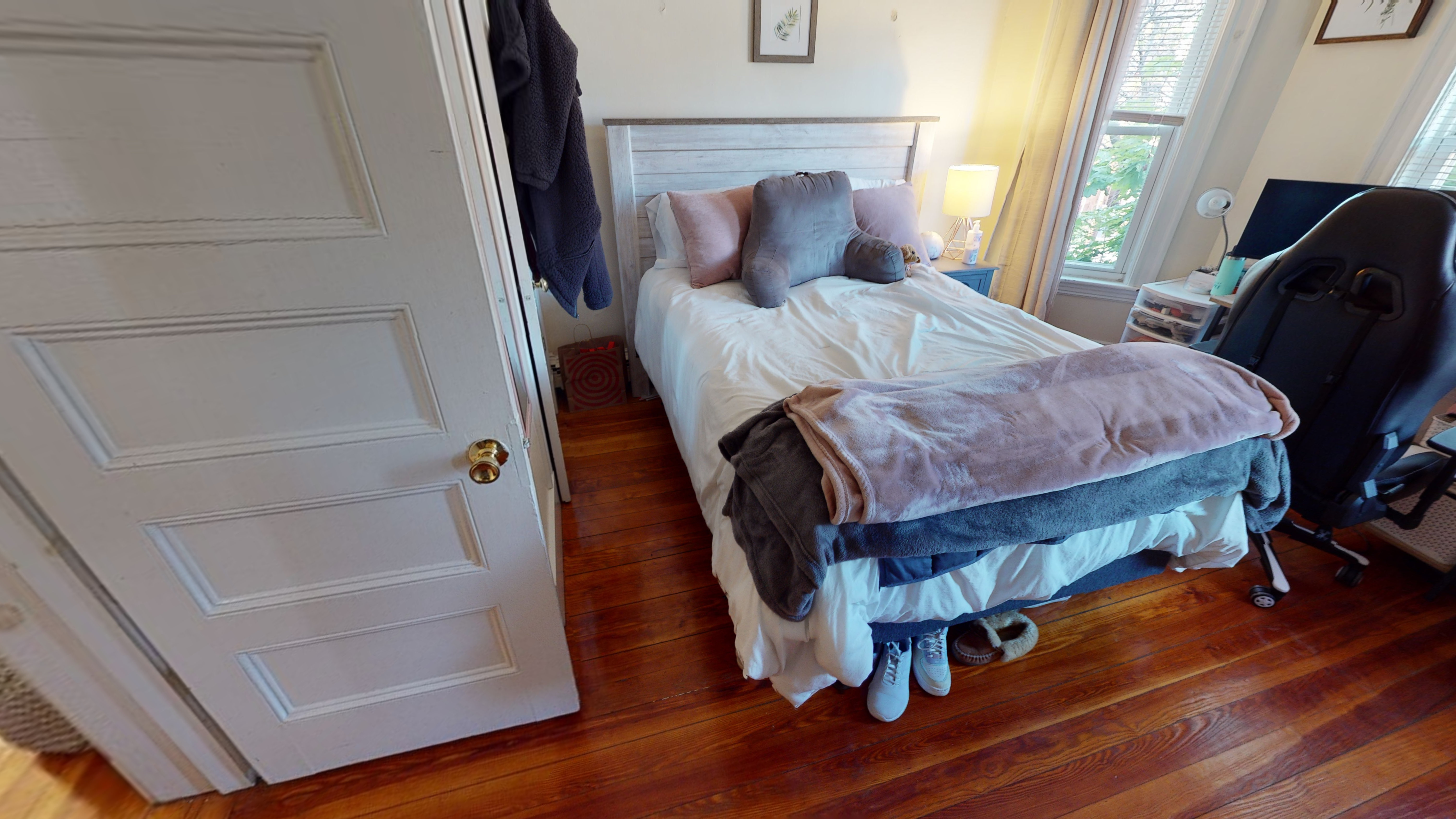 3 bed, 1 bath apartment for rent at 96 Elm St Unit 2, Porter Square — photo 5 of 12