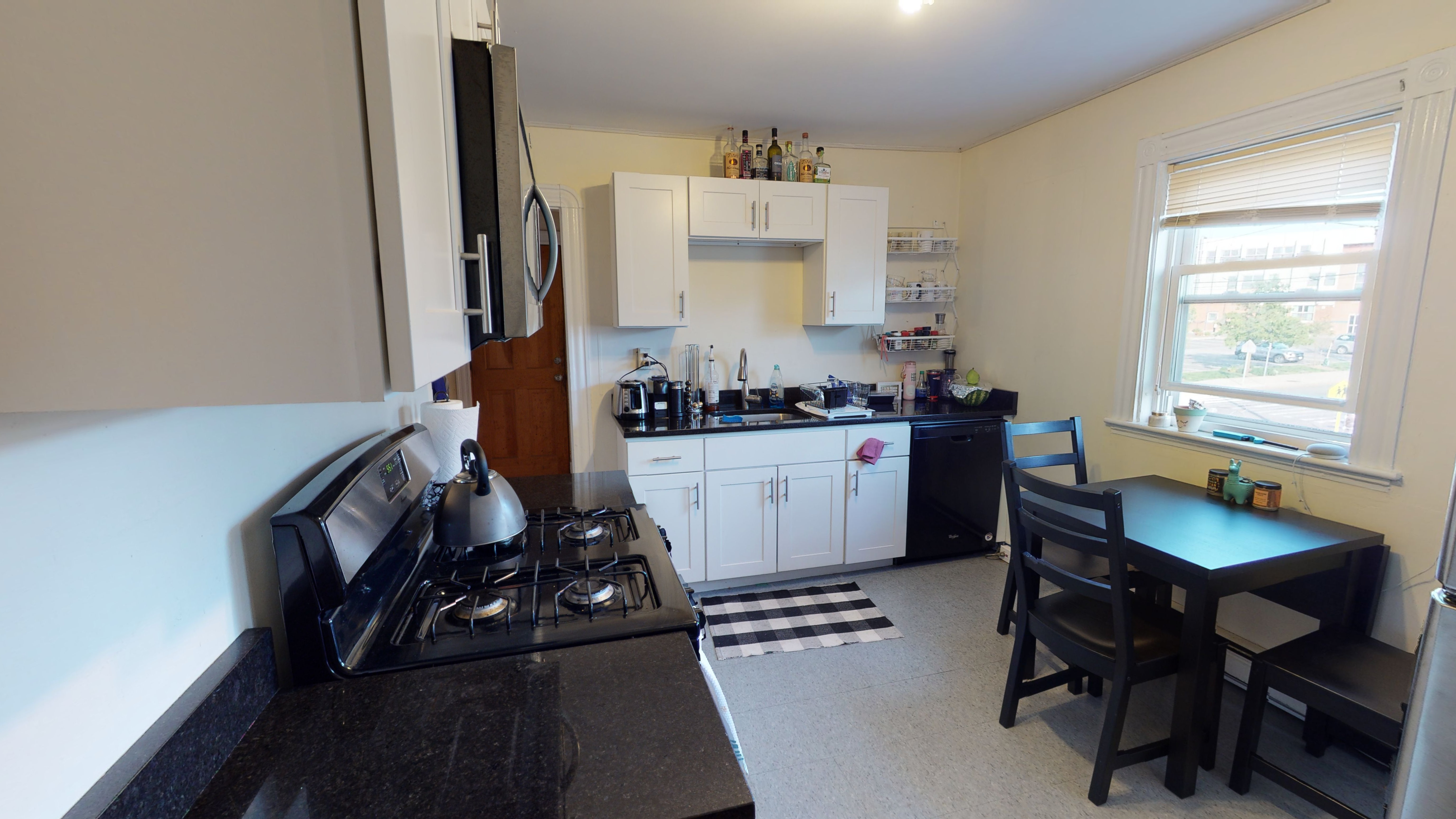 3 bed, 1 bath apartment for rent at 96 Elm St Unit 2, Porter Square — photo 10 of 12