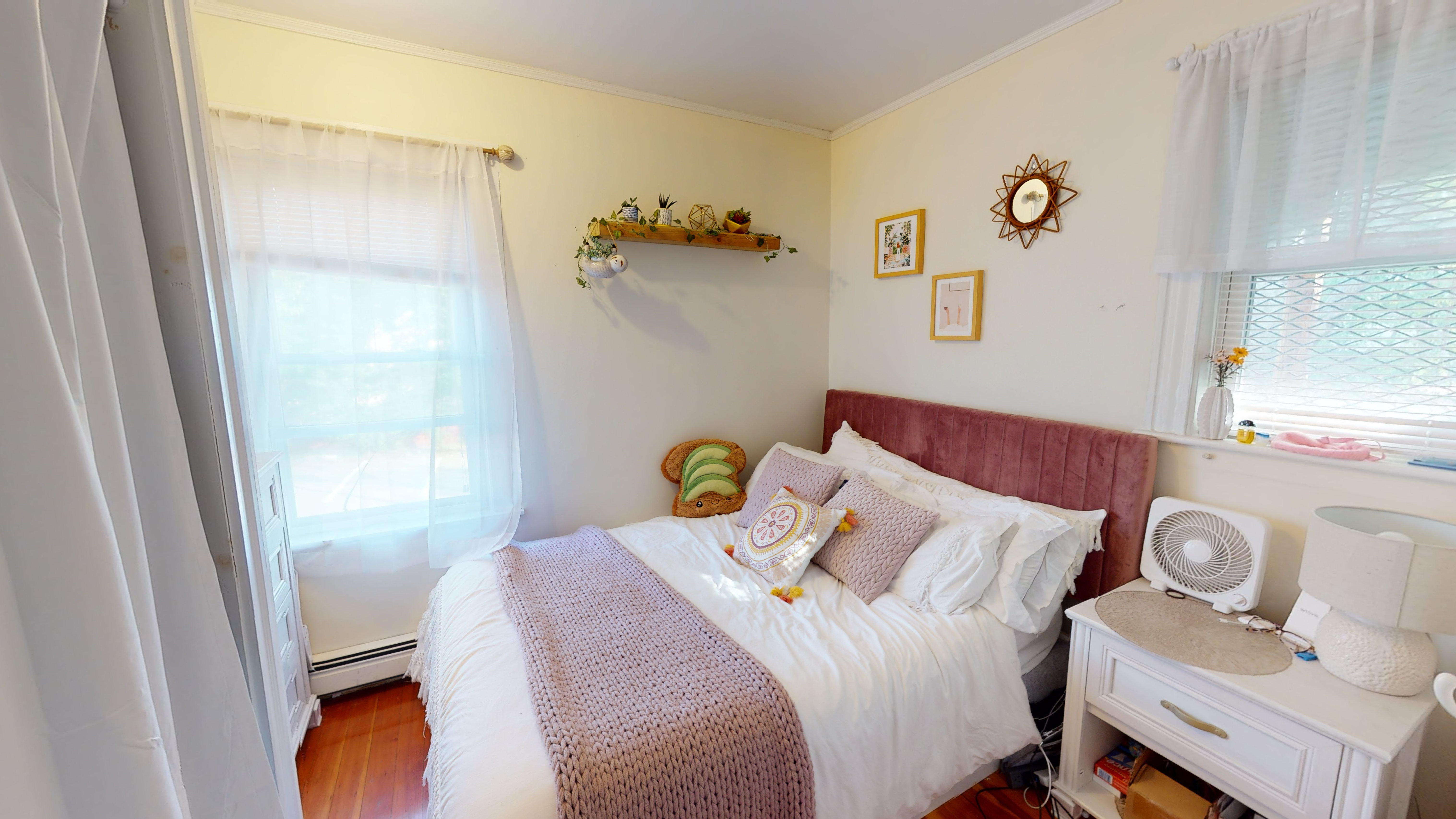 3 bed, 1 bath apartment for rent at 96 Elm St Unit 2, Porter Square — photo 11 of 12