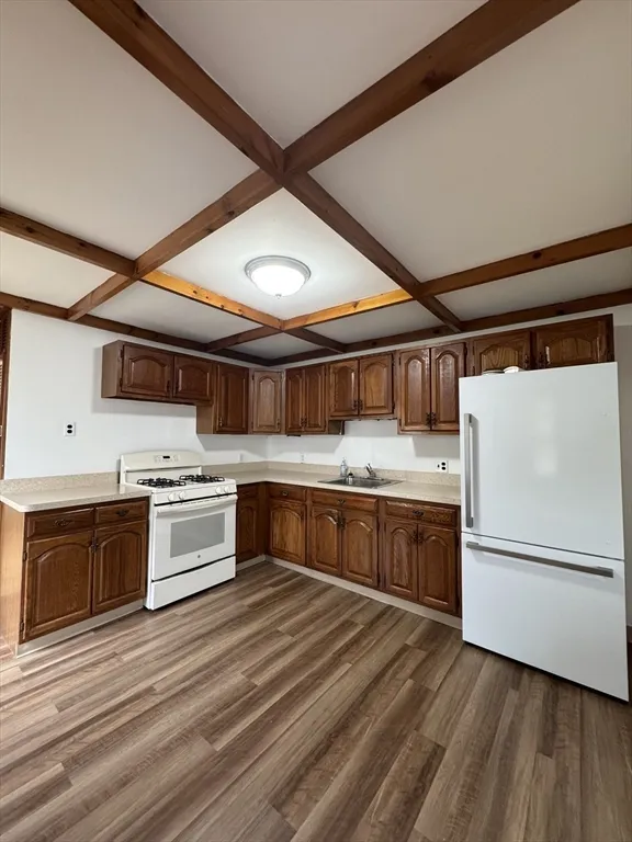 114 Thorndike St, East Cambridge