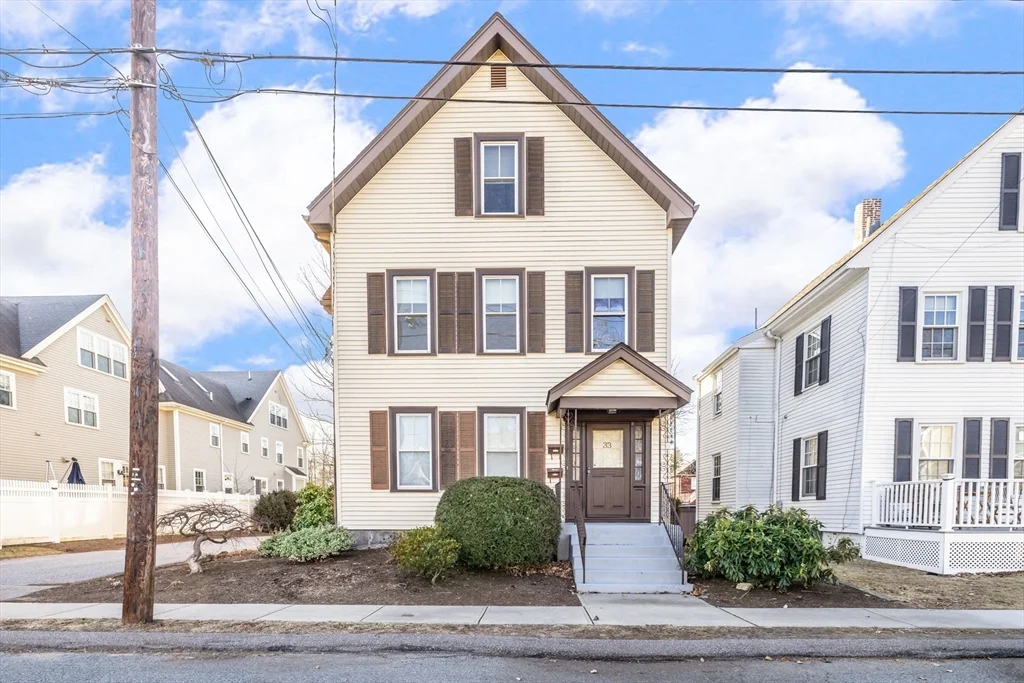 33 Pearl St, Natick
