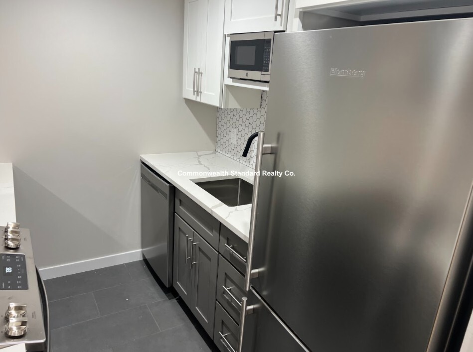 1661-1663 Washington St, South End