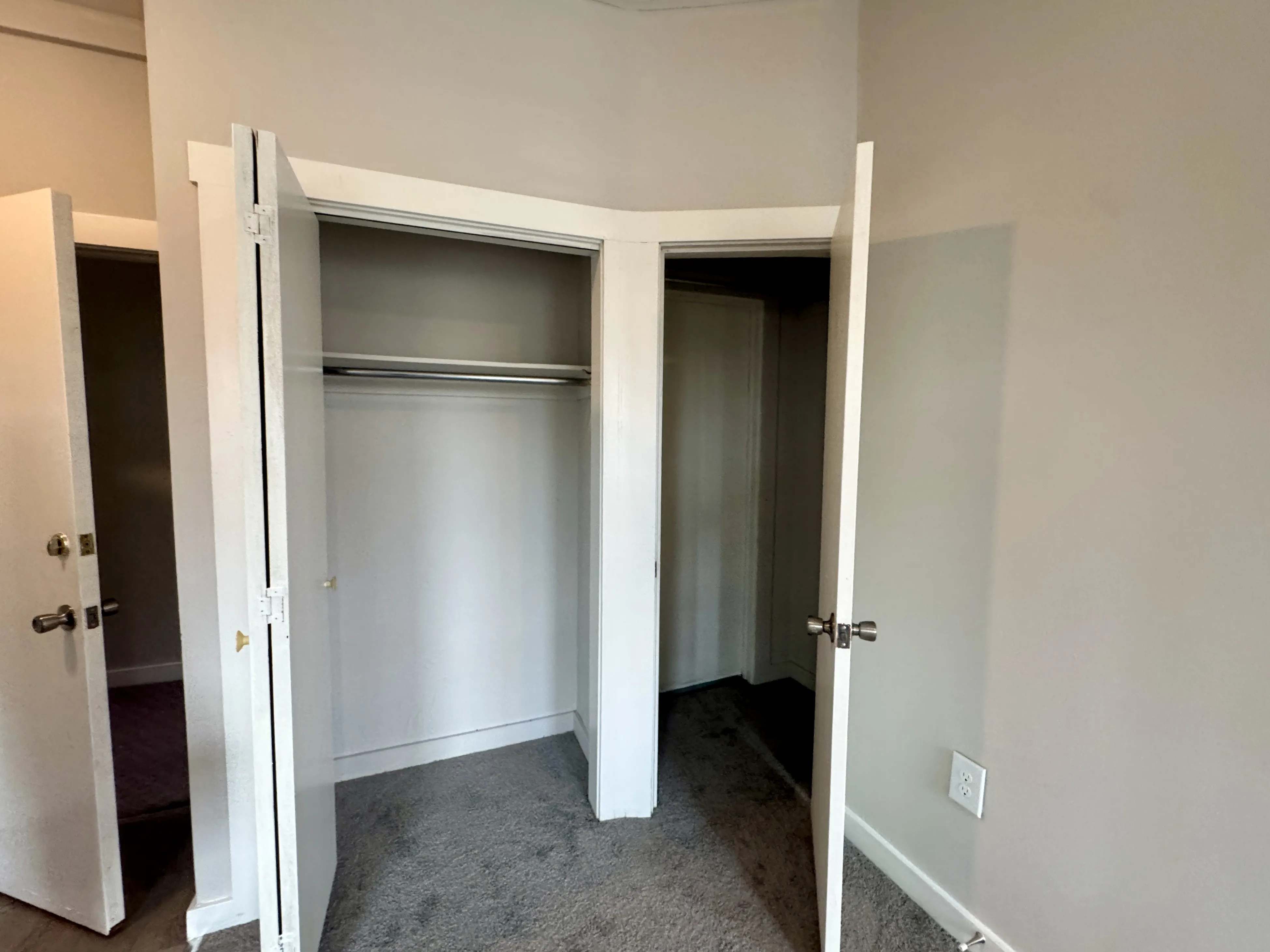 592 Cambridge St, Brighton