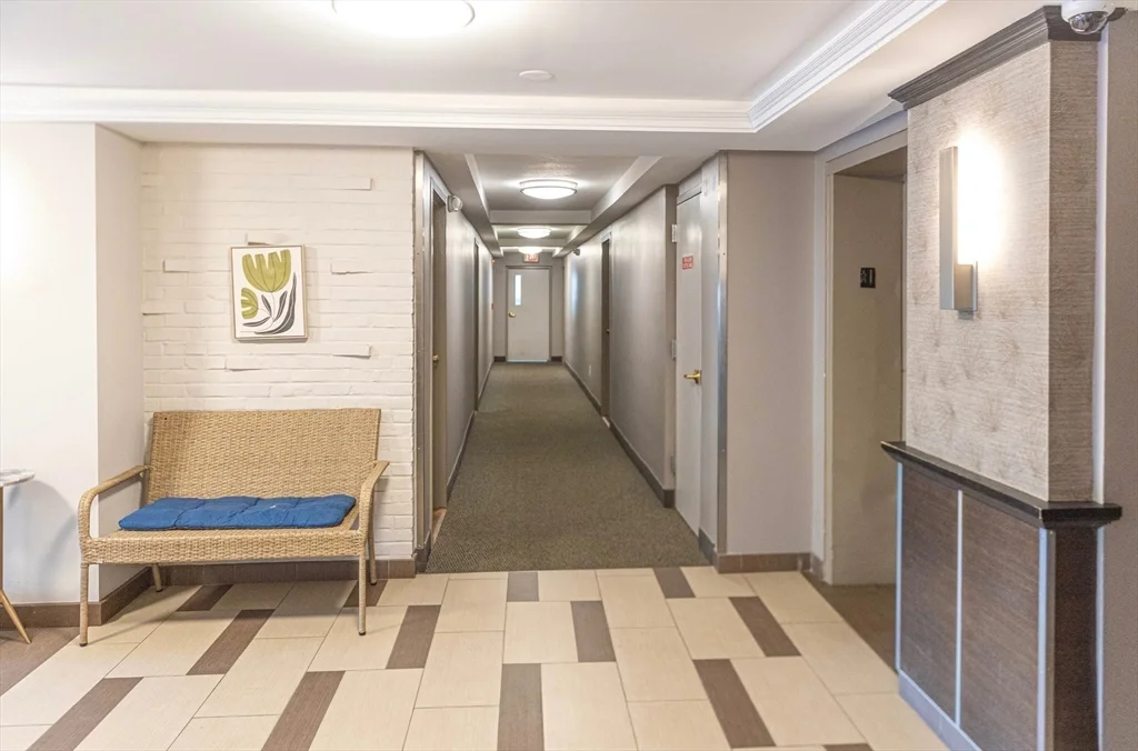 32 Whites Ave, Watertown