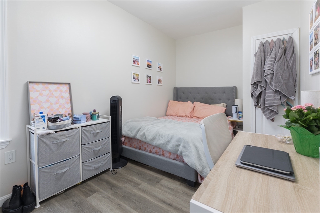 100 H St, South Boston