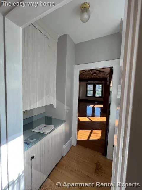 76 Powderhouse Blvd, Davis Square