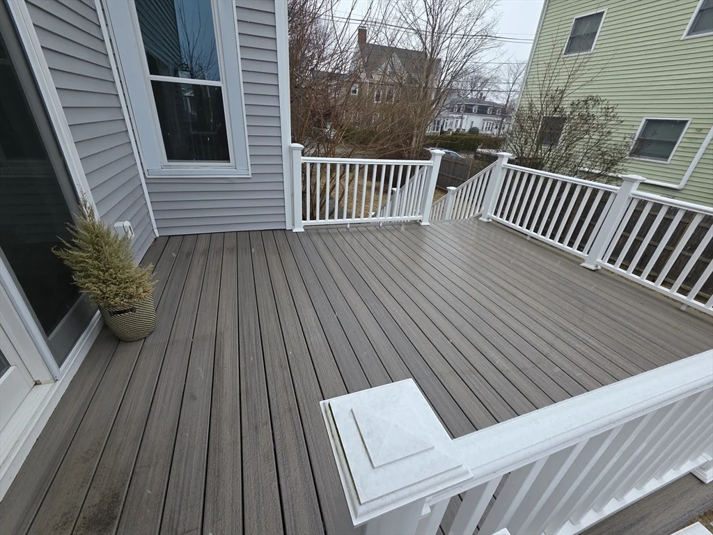 84 Dudley St, Medford