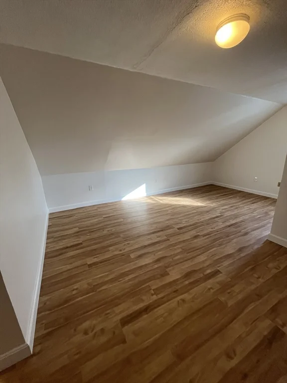 36 Everett St, Medford