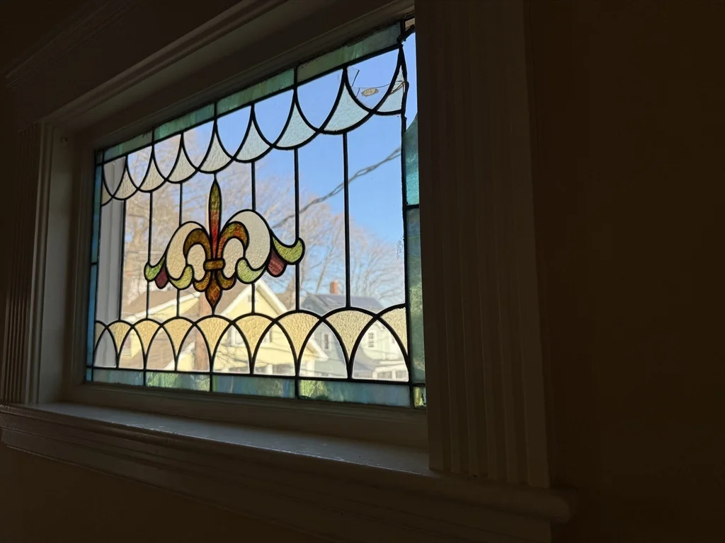 24 Upcrest, Oak Square