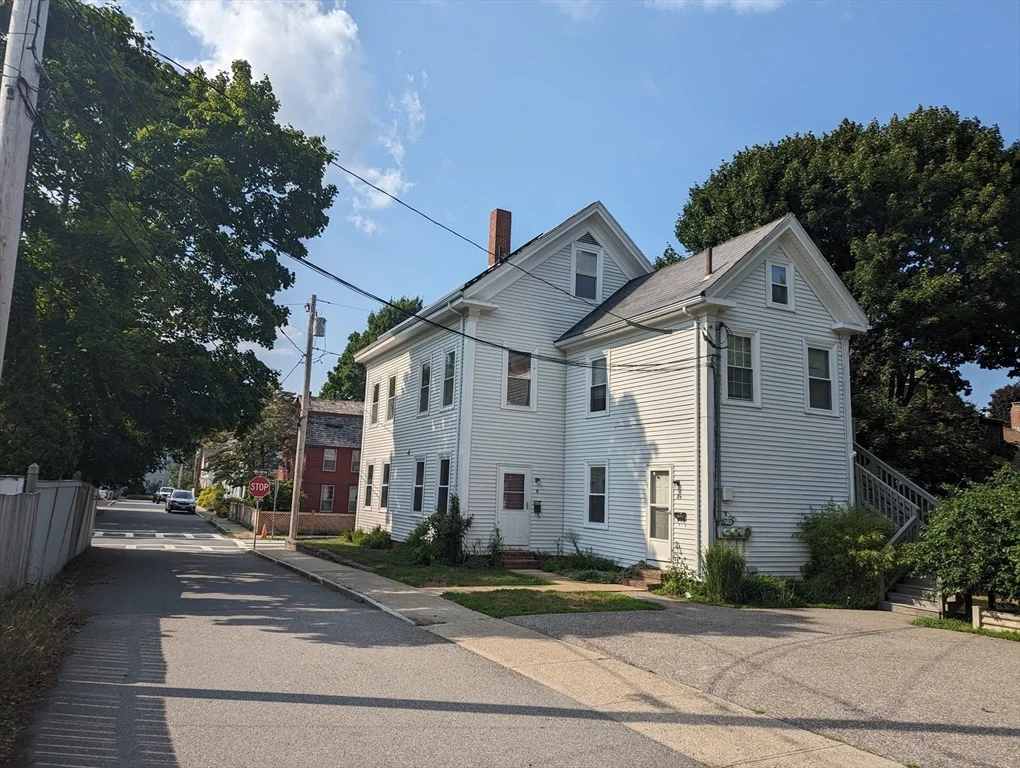 81/2 Russia, Newburyport