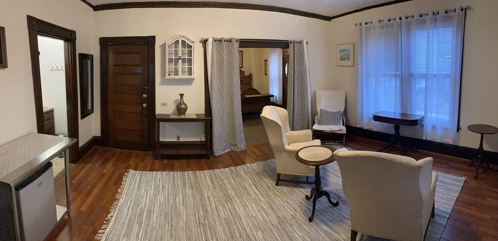 110 Grovers Ave, Winthrop