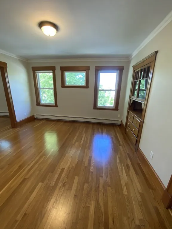 98 Alpine St, Neighborhood Nine