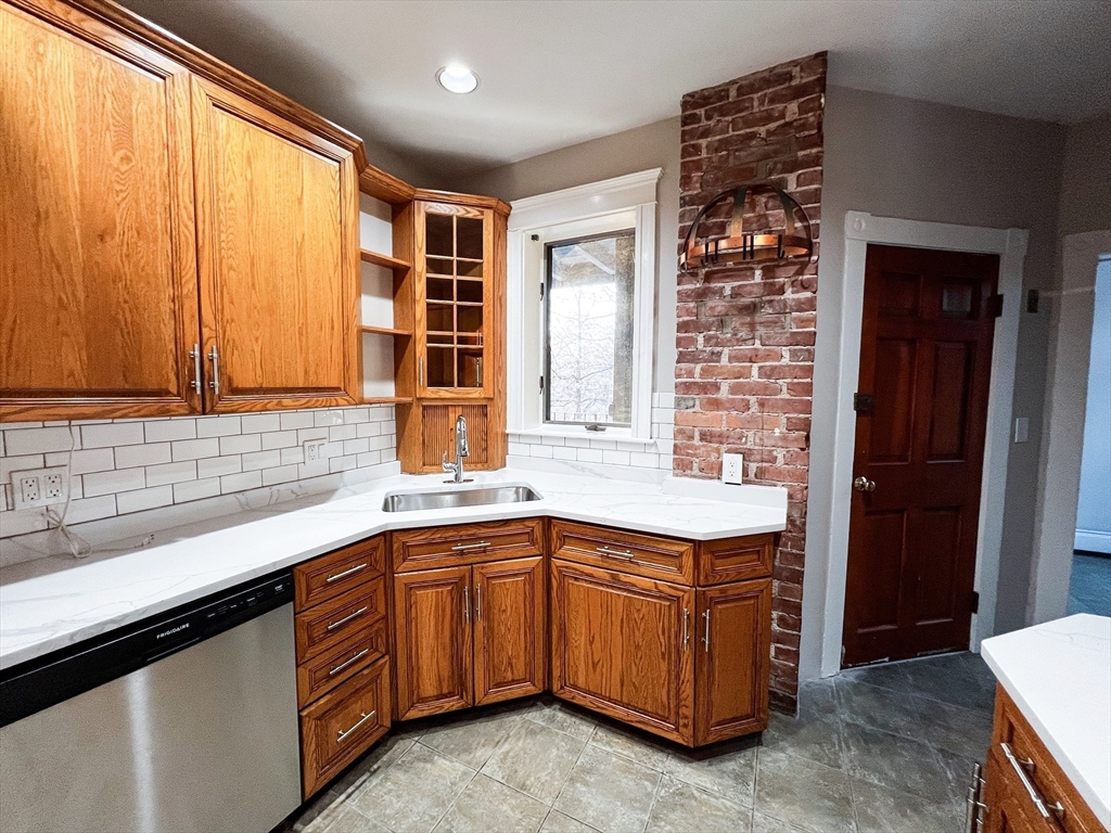 141 Longwood Ave, Coolidge Corner