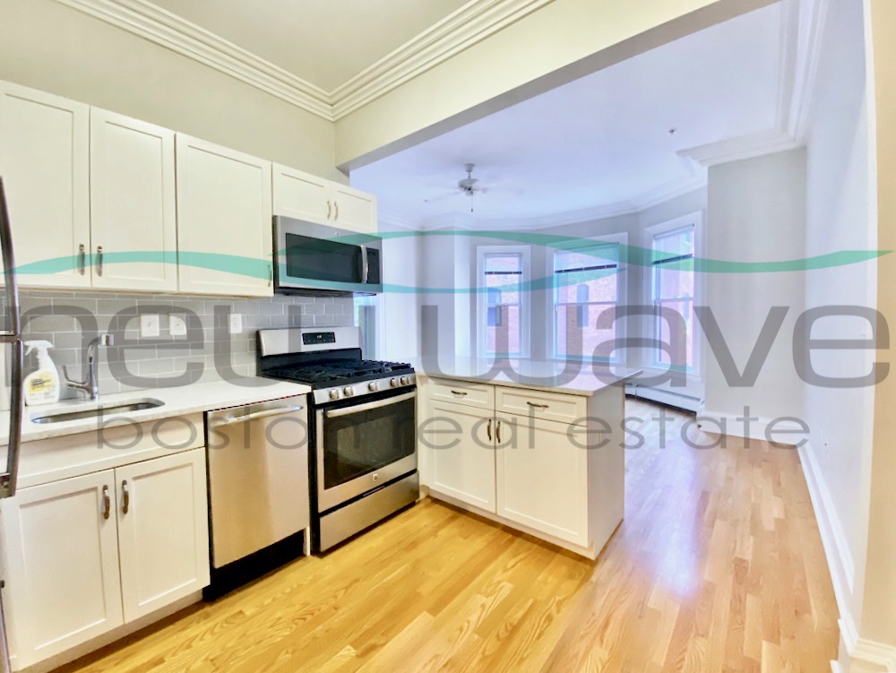 31 Massachusetts Ave, Back Bay