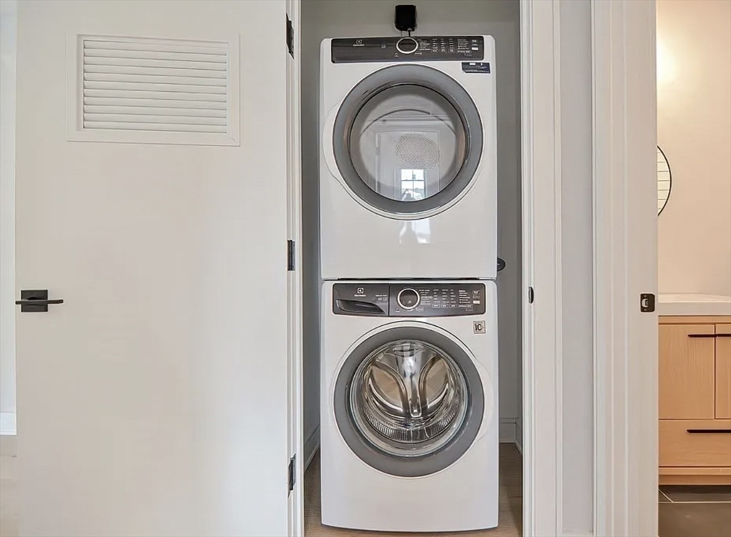 37 Horace St, East Boston